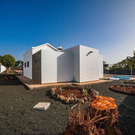 Agradable Y Familiar Con Piscina Casa Inima Villa Playa Blanca  Eksteriør bilde