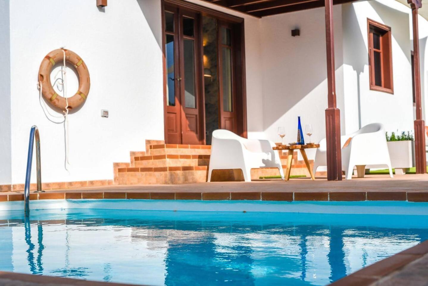 Agradable Y Familiar Con Piscina Casa Inima Villa Playa Blanca  Eksteriør bilde