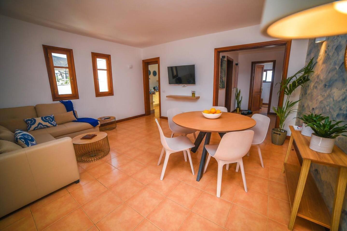 Agradable Y Familiar Con Piscina Casa Inima Villa Playa Blanca  Eksteriør bilde